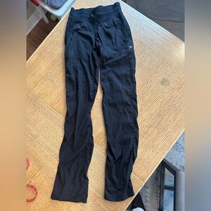 Lululemon dance studio size 2